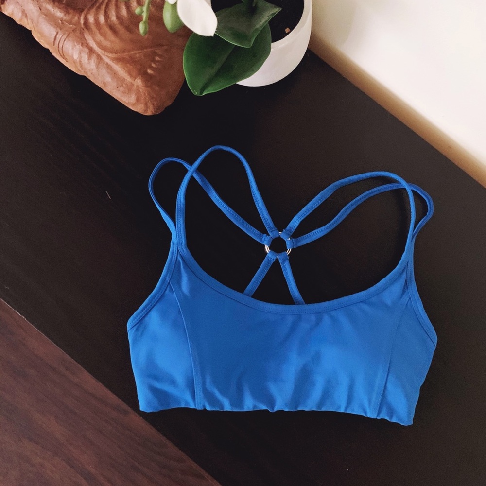 🌻NWOT Blue Strappy Swim Top🌻
